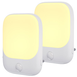 Lampka Wtykowa Pati 2700K + PIR EKW1440