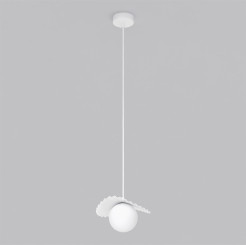 1 WHITE OPAL 1759/1
